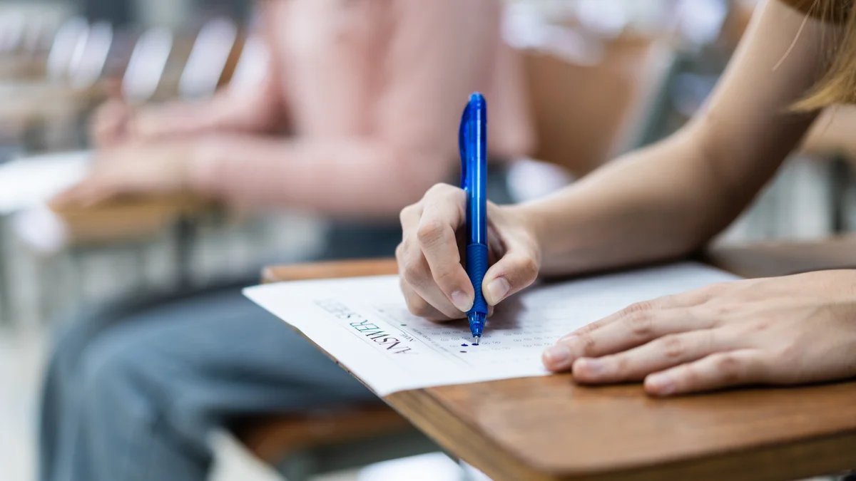 Esta es la mejor hora para aprobar exámenes, según la ciencia