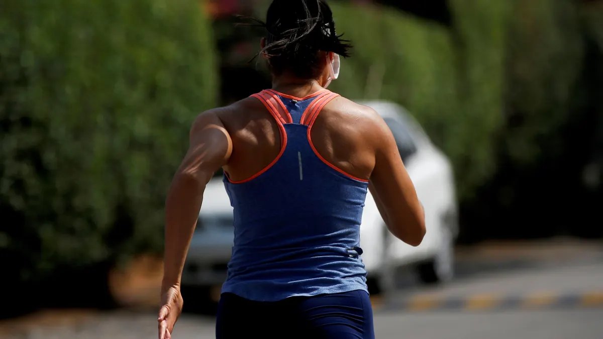 Este es el ejercicio que reduce un 30% el crecimiento del cáncer